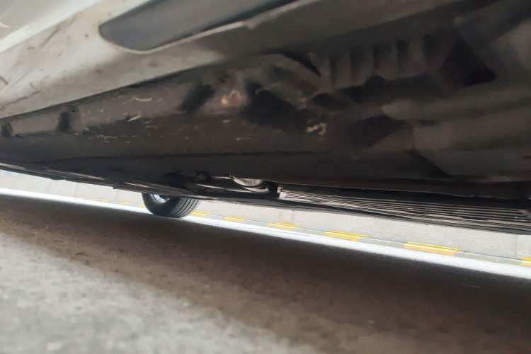 Used BMW 5 Series New Energy 2021 535Le M Sport Package Chassis Front Right