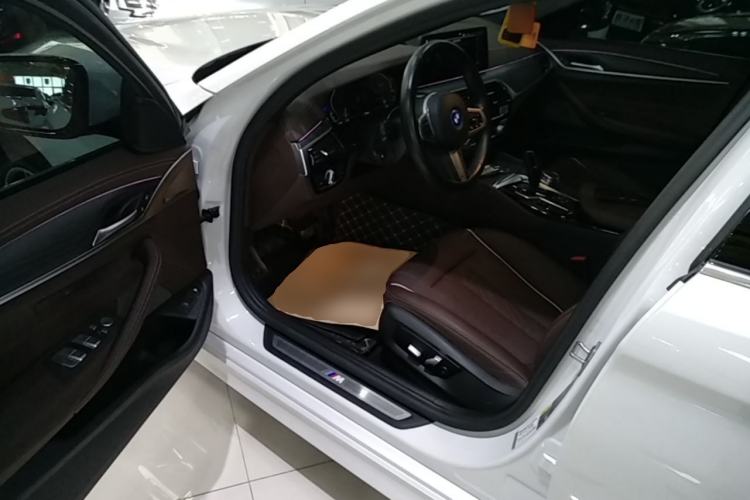 Used BMW 5 Series New Energy 2021 Restyled 535Le M Sport Package Driver Seat