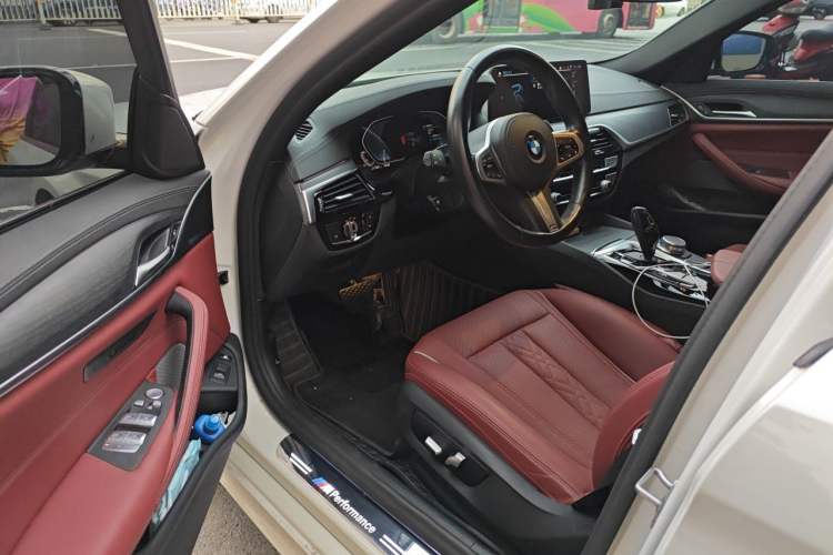 Used BMW 5 Series New Energy 2021 535Le M Sport Package Driver Seat