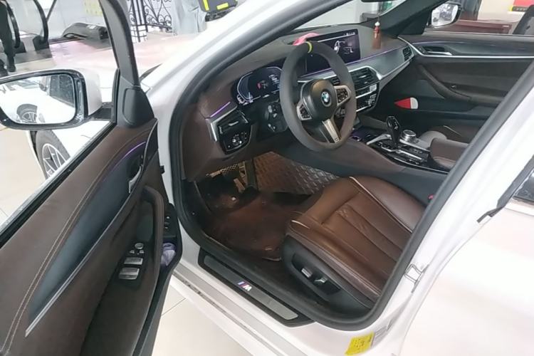 Used BMW 5 Series New Energy 2021 535Le M Sport Package Driver Seat