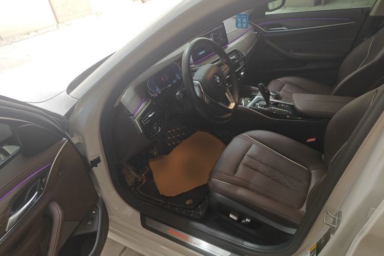 Used BMW 5 Series New Energy 2021 535Le Luxury Package Driver Seat