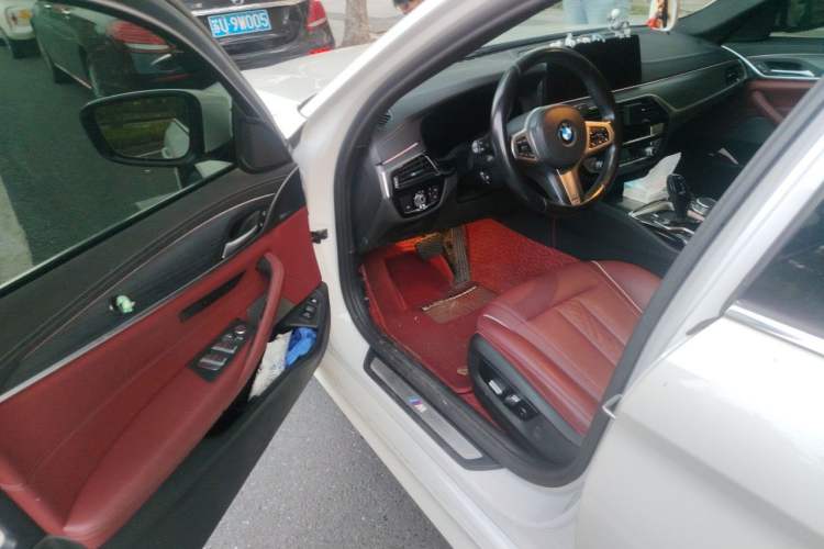 Used BMW 5 Series New Energy 2021 Restyled 535Le M Sport Package Driver Seat