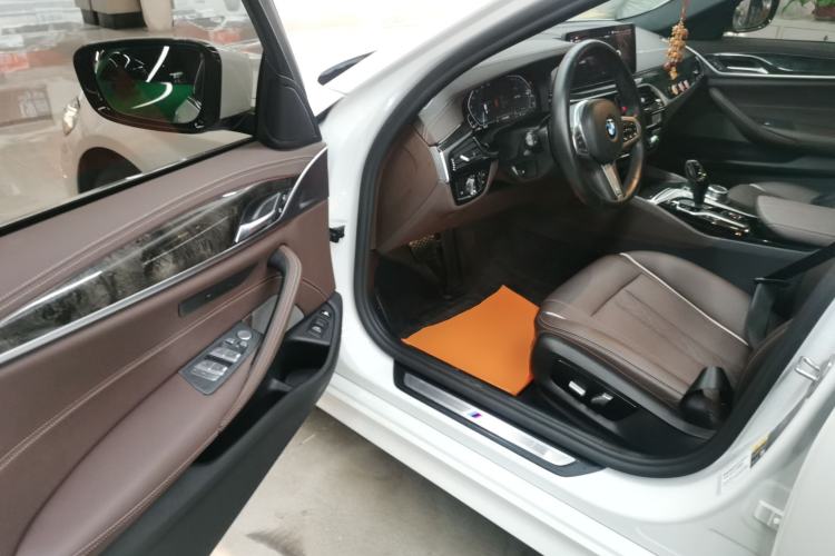Used BMW 5 Series New Energy 2021 535Le M Sport Package Driver Seat