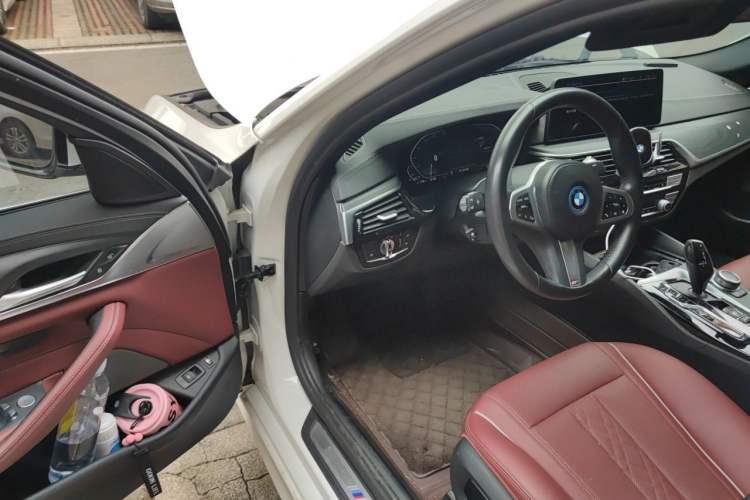 Used BMW 5 Series New Energy 2021 535Le M Sport Package Driver Seat