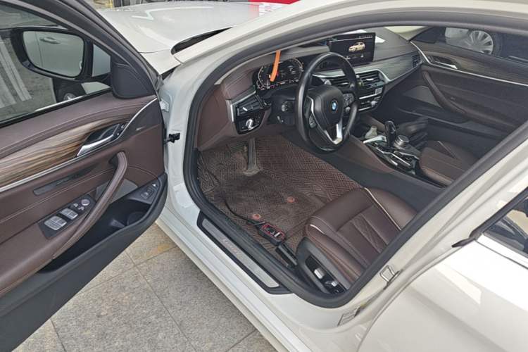 Used BMW 5 Series New Energy 2021 Updated 535Le Luxury Package Driver Seat