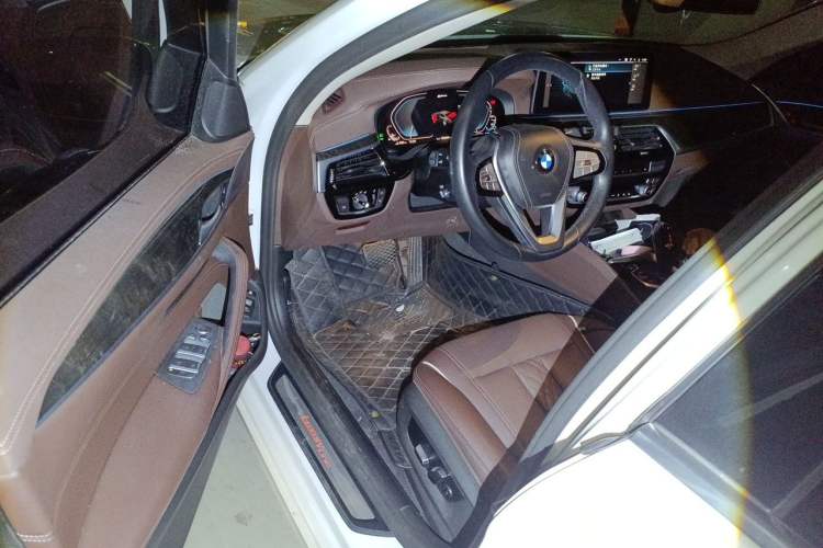 Used BMW 5 Series New Energy 2021 Updated 535Le Luxury Package Driver Seat