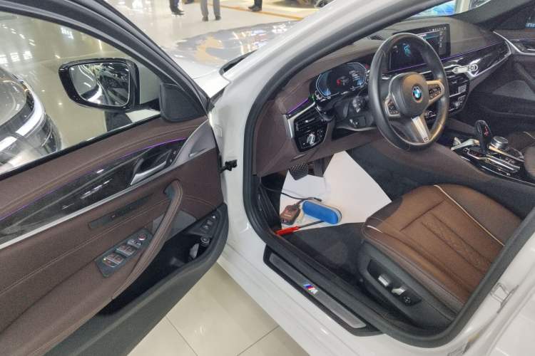 Used BMW 5 Series New Energy 2021 Restyled 535Le M Sport Package Driver Seat