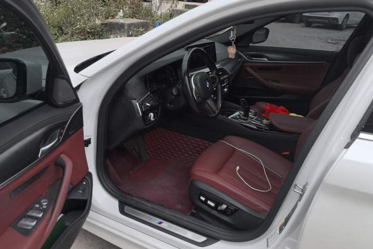 Used BMW 5 Series New Energy 2021 535Le Pioneer Edition M Sport Package Driver Seat