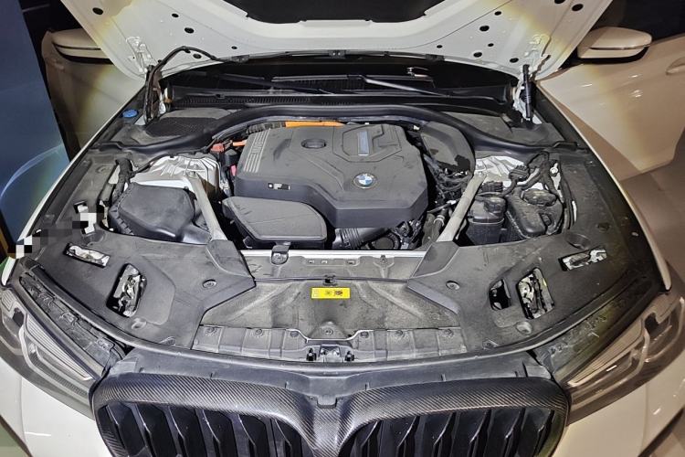 Used BMW 5 Series New Energy 2021 Restyled 535Le Pioneer Edition M Sport Package Engine Bay