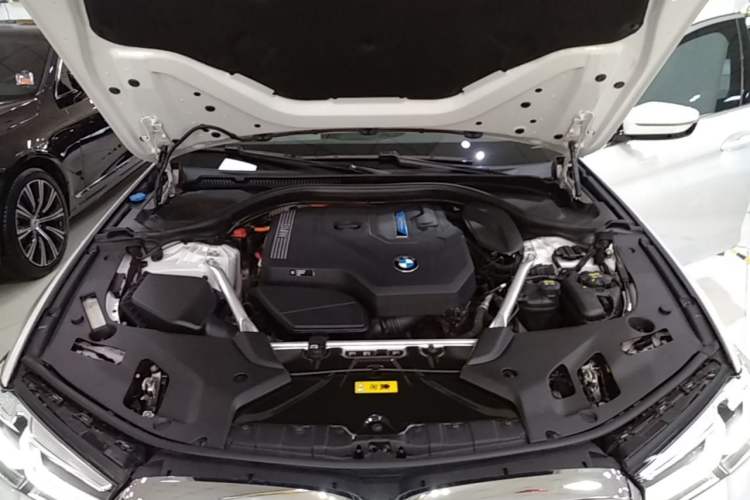Used BMW 5 Series New Energy 2021 Restyled 535Le M Sport Package Engine Bay