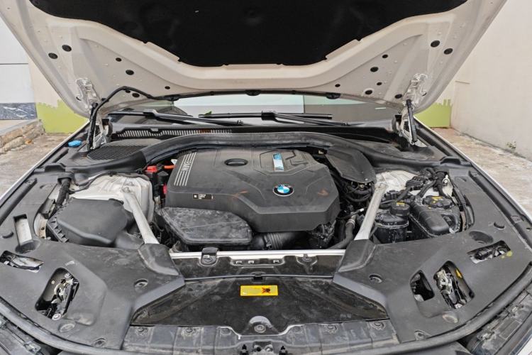 Used BMW 5 Series New Energy 2021 535Le M Sport Package Engine Bay