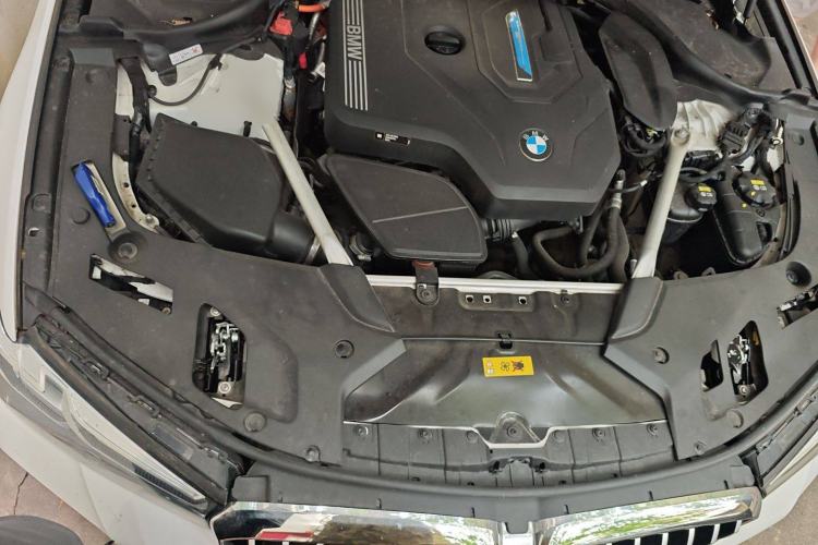 Used BMW 5 Series New Energy 2021 535Le M Sport Package Engine Bay