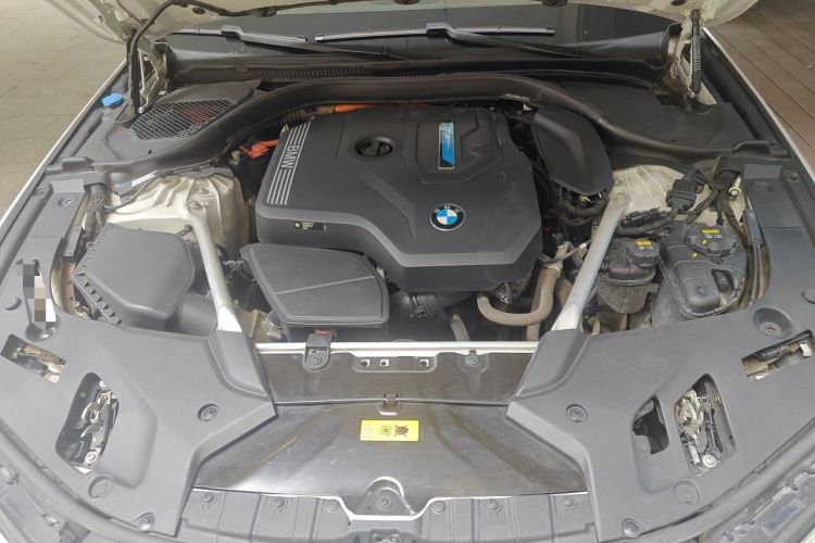 Used BMW 5 Series New Energy 2021 535Le Luxury Package Engine Bay