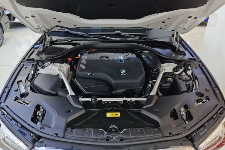 Used BMW 5 Series New Energy 2021 535Le Pioneer Edition M Sport Package Engine Bay