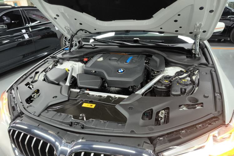 Used BMW 5 Series New Energy 2021 Restyled 535Le Pioneer Edition M Sport Package Engine Bay