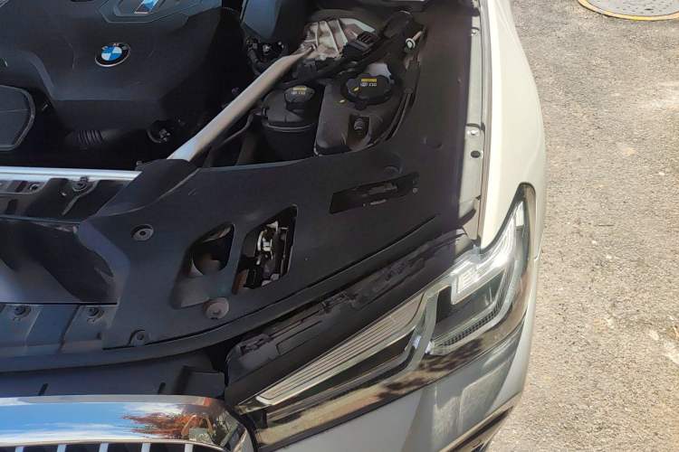 Used BMW 5 Series New Energy 2021 Restyled 535Le Pioneer Edition M Sport Package Engine Bay Left