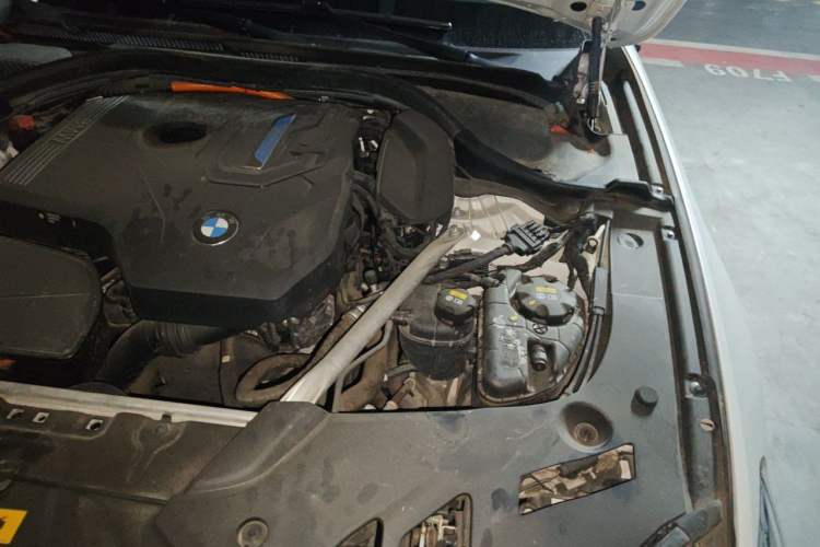 Used BMW 5 Series New Energy 2021 Restyled 535Le Pioneer Edition M Sport Package Engine Bay Left