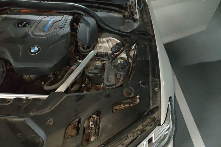 Used BMW 5 Series New Energy 2021 Restyled 535Le M Sport Package Engine Bay Left