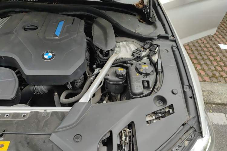 Used BMW 5 Series New Energy 2021 535Le M Sport Package Engine Bay Left