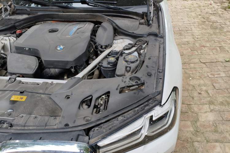 Used BMW 5 Series New Energy 2021 535Le Luxury Package Engine Bay Left