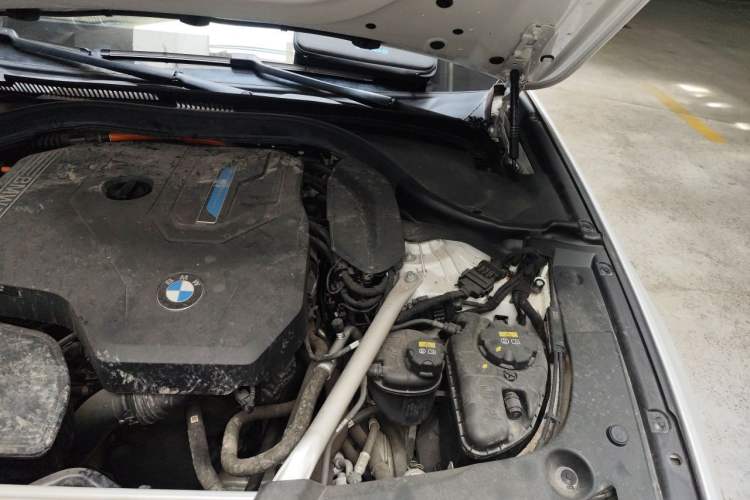 Used BMW 5 Series New Energy 2021 535Le Pioneer Edition M Sport Package Engine Bay Left