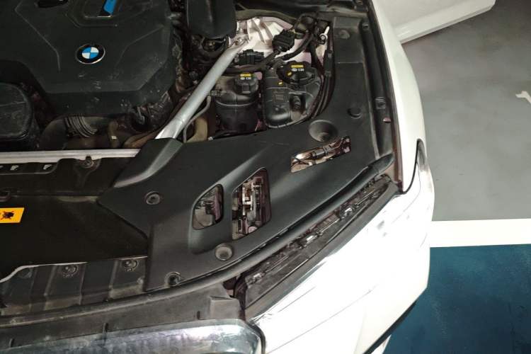 Used BMW 5 Series New Energy 2021 Restyled 535Le M Sport Package Engine Bay Left