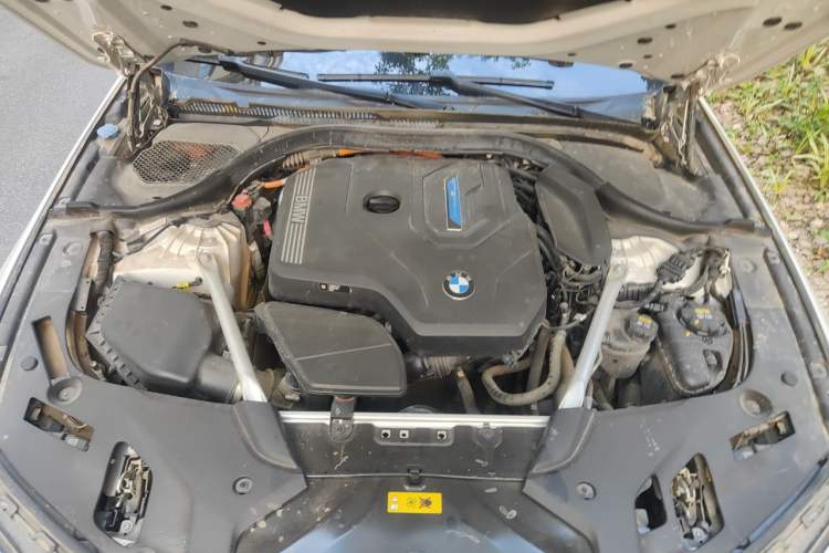Used BMW 5 Series New Energy 2021 535Le Luxury Package Engine Bay