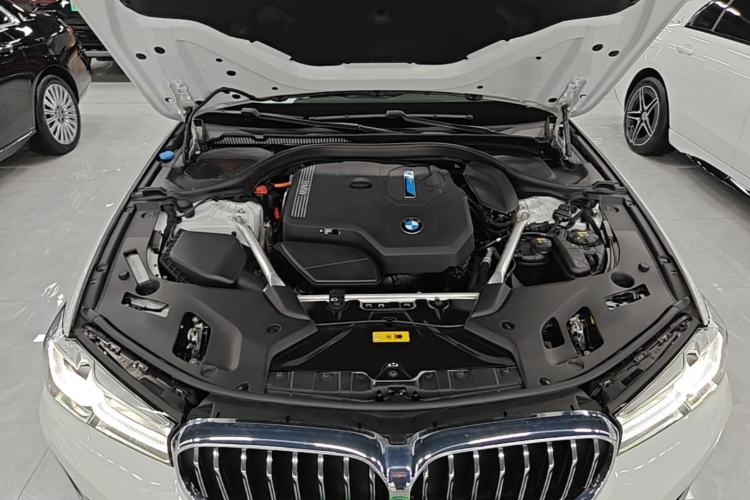 Used BMW 5 Series New Energy 2021 535Le Luxury Package Engine Bay