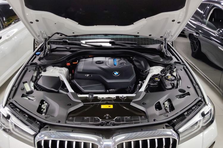 Used BMW 5 Series New Energy 2021 535Le M Sport Package Engine Bay