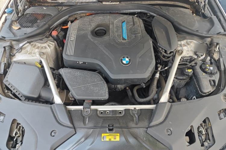 Used BMW 5 Series New Energy 2021 535Le M Sport Package Engine Bay