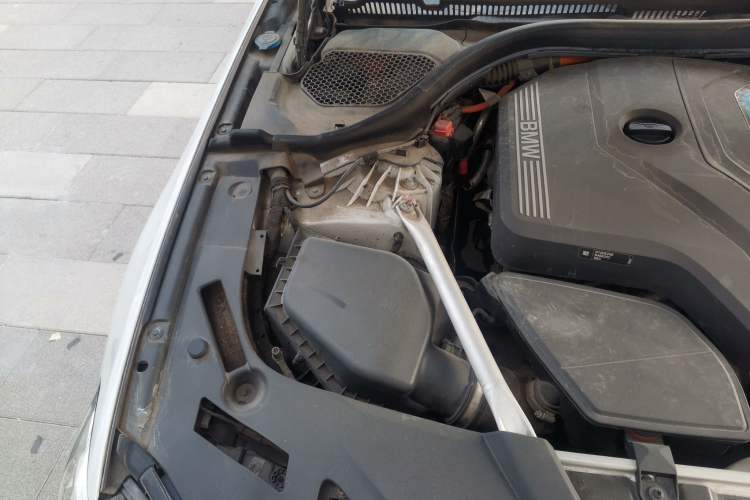 Used BMW 5 Series New Energy 2021 535Le M Sport Package Engine Bay Right