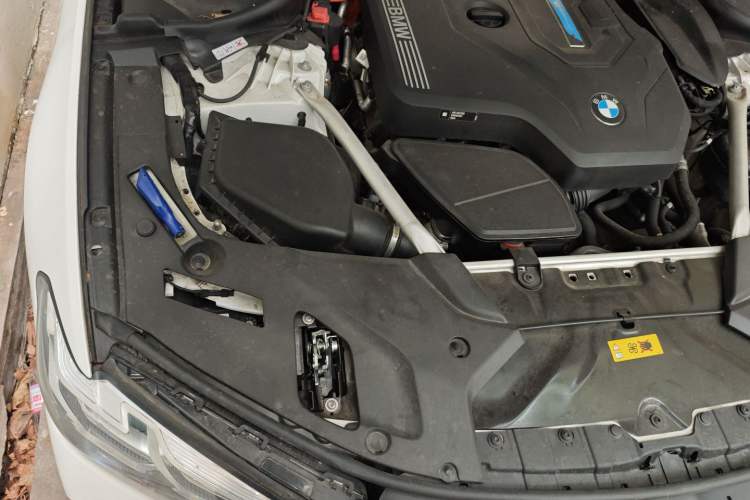 Used BMW 5 Series New Energy 2021 535Le M Sport Package Engine Bay Right