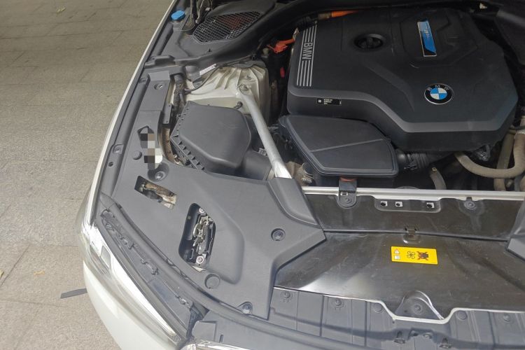 Used BMW 5 Series New Energy 2021 535Le Luxury Package Engine Bay Right