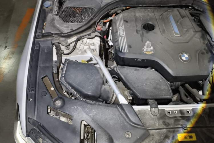 Used BMW 5 Series New Energy 2021 535Le M Sport Package Engine Bay Right