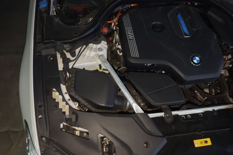 Used BMW 5 Series New Energy 2021 535Le Luxury Package Engine Bay Right