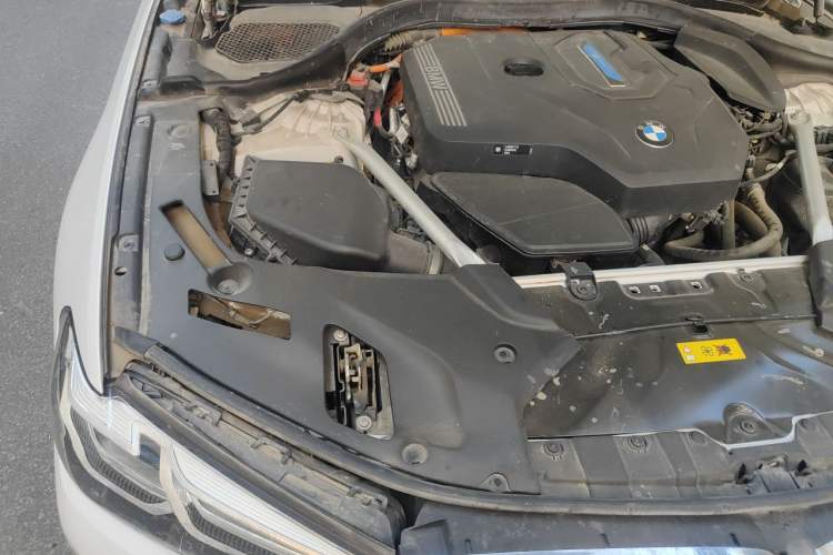 Used BMW 5 Series New Energy 2021 535Le Luxury Package Engine Bay Right