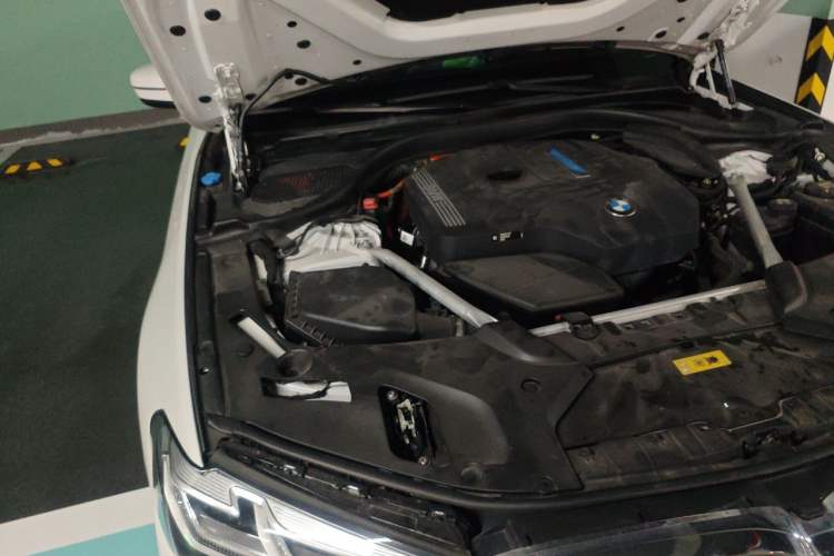 Used BMW 5 Series New Energy 2021 535Le M Sport Package Engine Bay Right