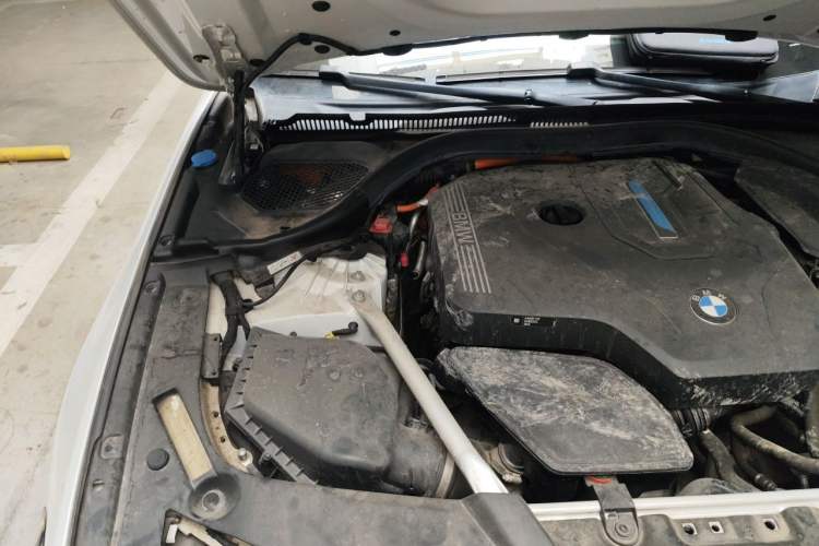 Used BMW 5 Series New Energy 2021 535Le Pioneer Edition M Sport Package Engine Bay Right