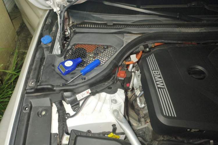 Used BMW 5 Series New Energy 2021 535Le Pioneer Edition M Sport Package Engine Bay Right