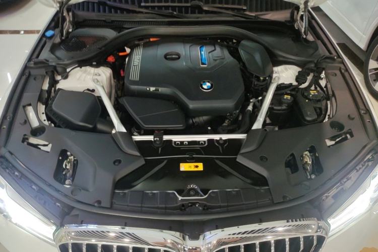 Used BMW 5 Series New Energy 2021 535Le Luxury Package Engine Bay