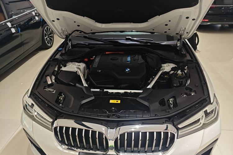 Used BMW 5 Series New Energy 2021 Restyled 535Le M Sport Package Engine Bay
