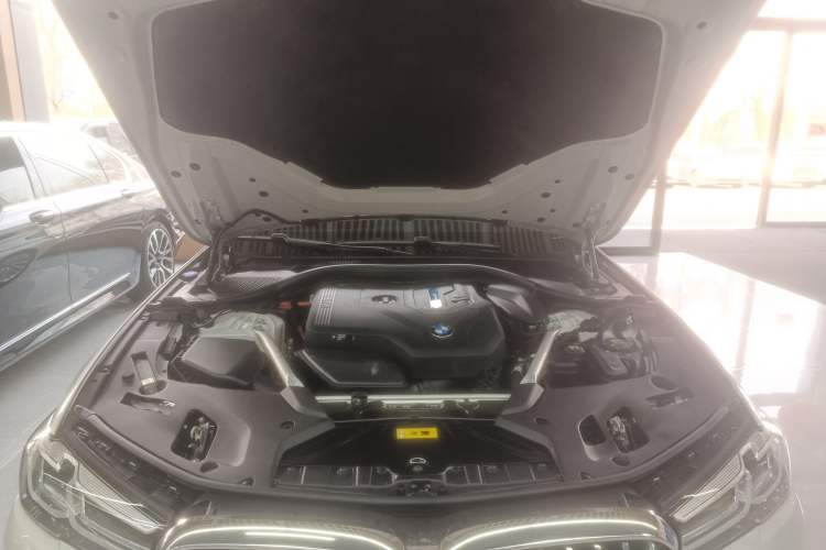 Used BMW 5 Series New Energy 2021 Updated 535Le Luxury Package Engine Bay