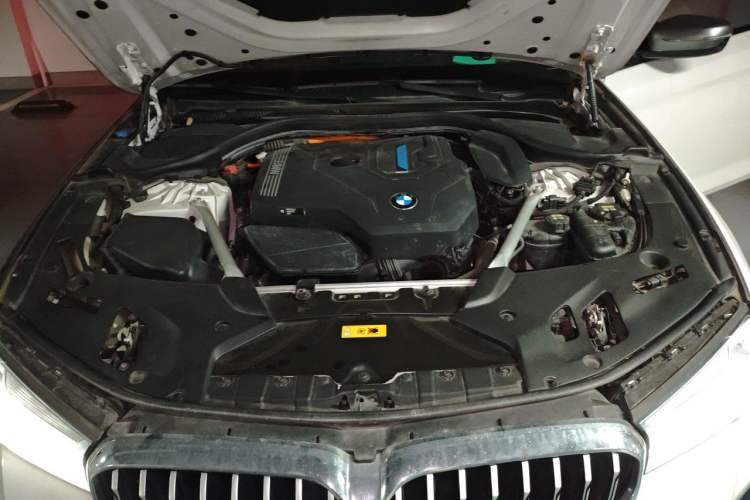 Used BMW 5 Series New Energy 2021 Restyled 535Le M Sport Package Engine Bay