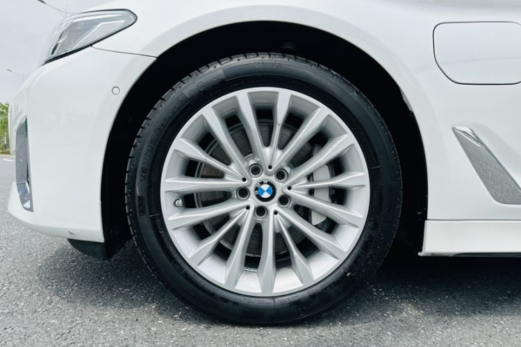 Used BMW 5 Series New Energy 2021 535Le Luxury Package Exterior 1