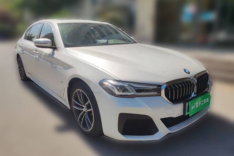 Used BMW 5 Series New Energy 2021 Restyled 535Le Pioneer Edition M Sport Package Front Right 45 Deg