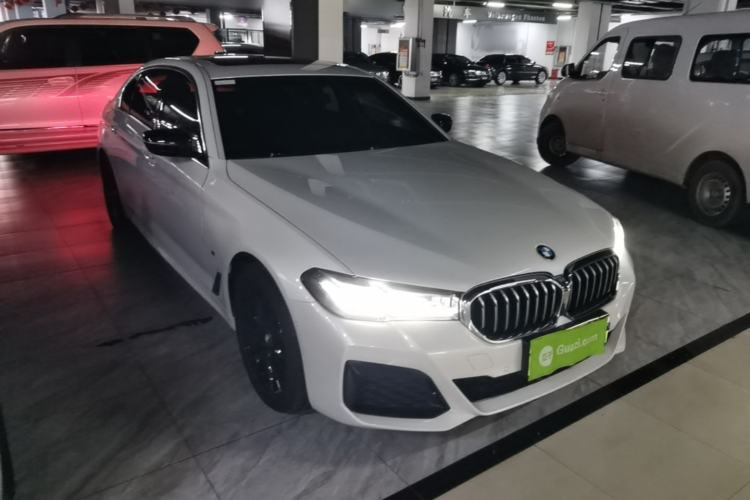 Used BMW 5 Series New Energy 2021 535Le M Sport Package Front Right 45 Deg