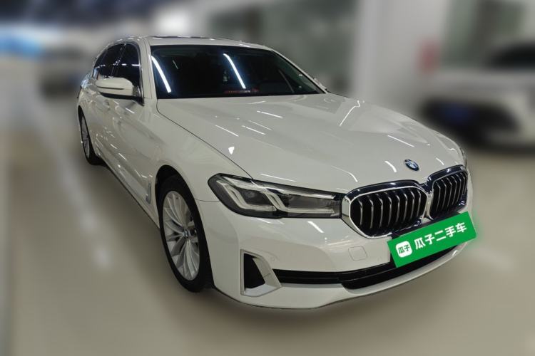 Used BMW 5 Series New Energy 2021 535Le Luxury Package Front Right 45 Deg
