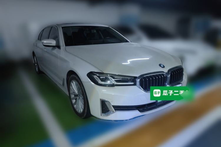 Used BMW 5 Series New Energy 2021 535Le Luxury Package Front Right 45 Deg