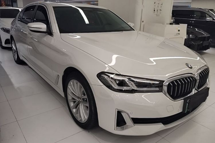 Used BMW 5 Series New Energy 2021 535Le Luxury Package Front Right 45 Deg