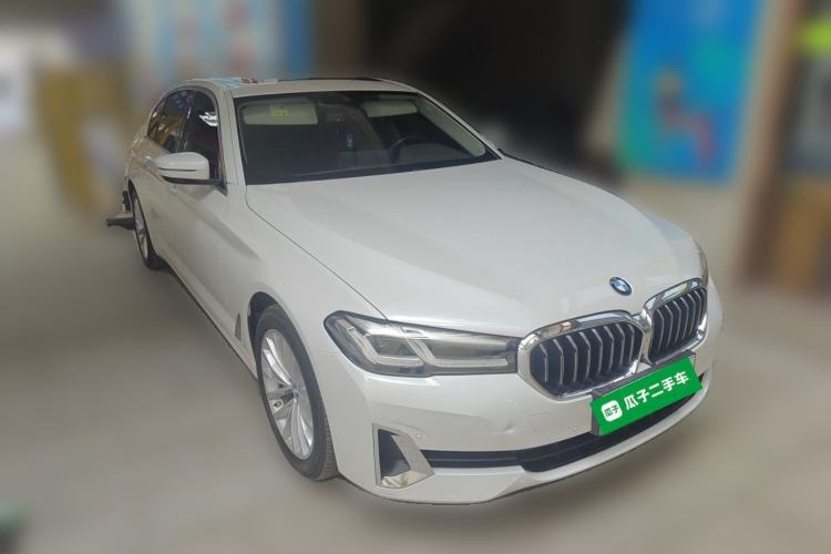 Used BMW 5 Series New Energy 2021 535Le Luxury Package Front Right 45 Deg